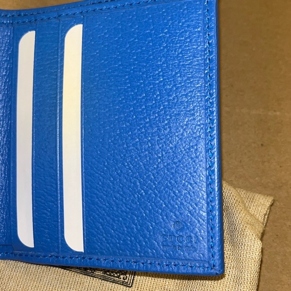 Authentic Gucci Monogrammed Open-Fold Wallet - Picture 5 of 7